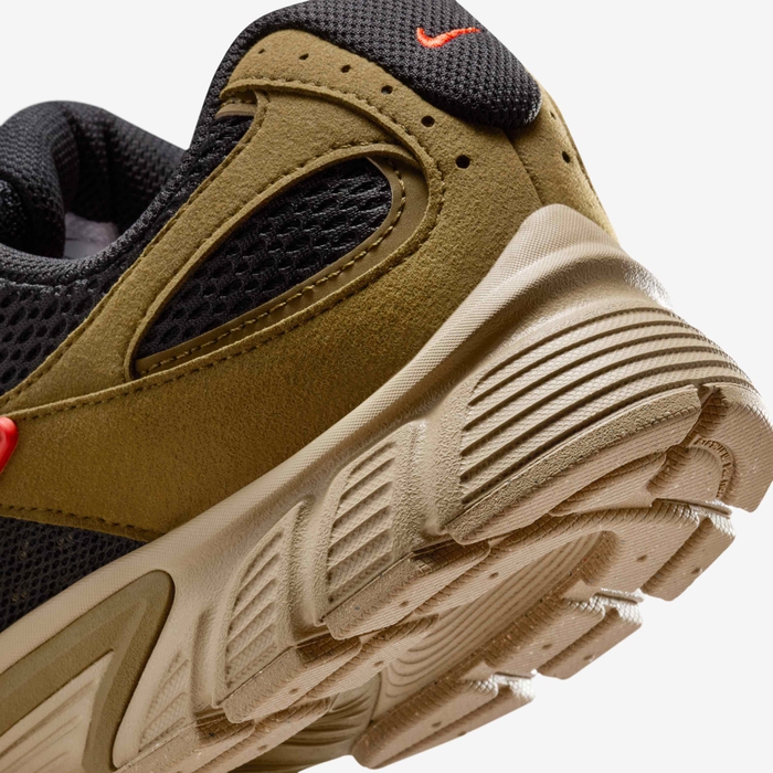 TENIS MASCULINO NIKE NIKE V5 RNR SUEDE – foto 7